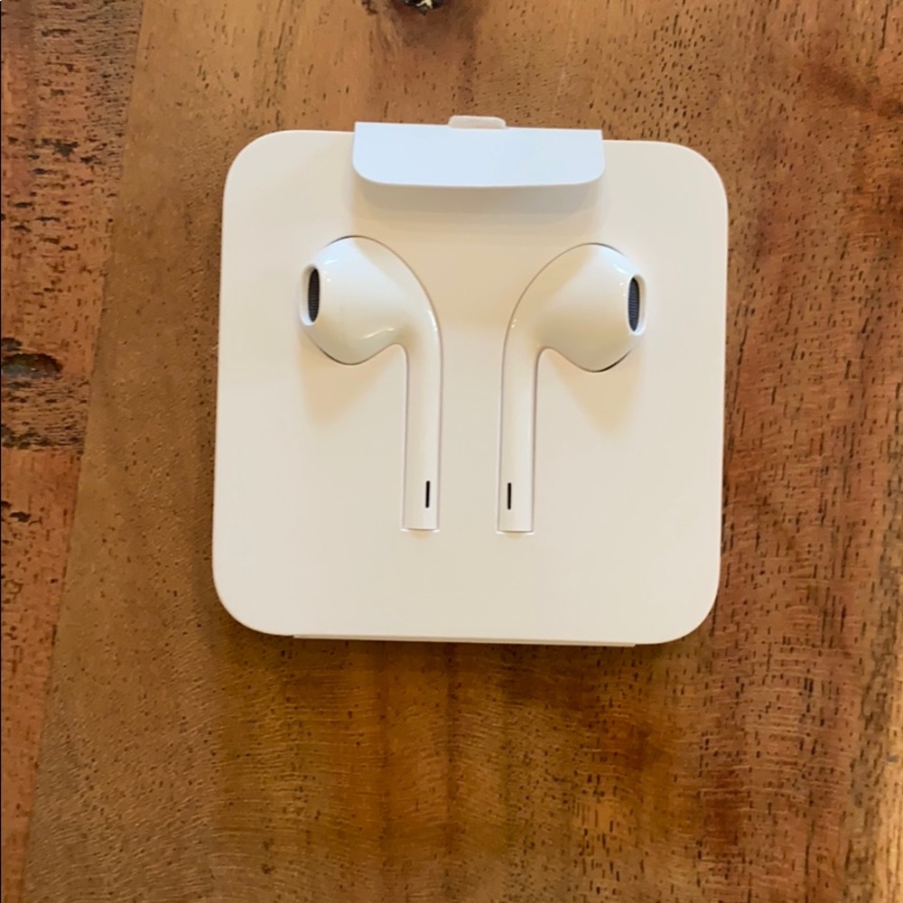 Apple ear buds